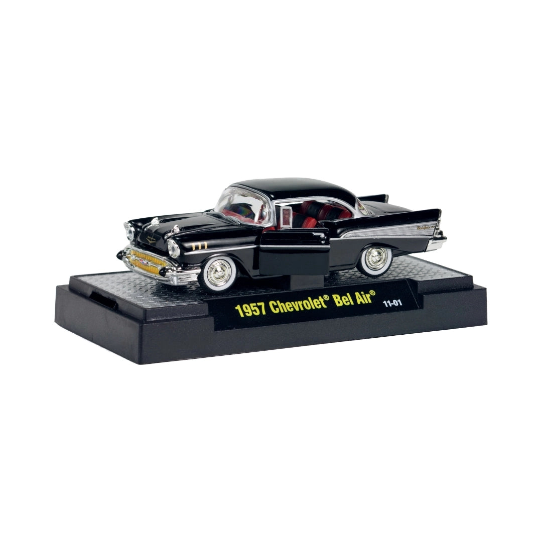 1957 Chevrolet Bel Air - Black & White (Auto-Thentics Box)