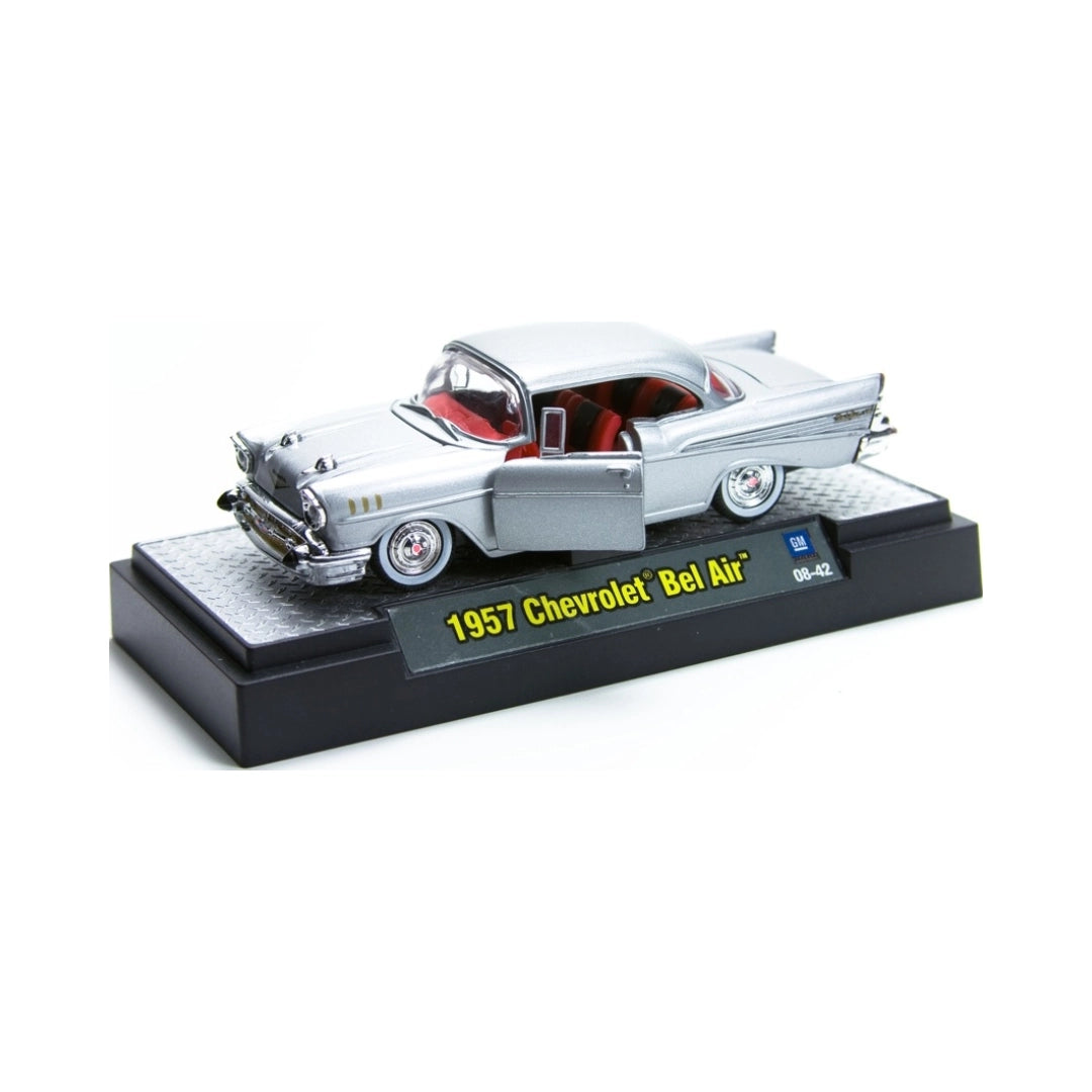 1957 Chevrolet Bel Air - White with Red Interior (Auto-Thentics Premium Range - Box)