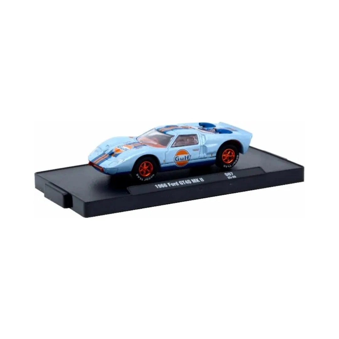 1966 Ford GT40 MK II - Light Blue Gulf Livery (Red Chrome Rims & Details, Red Interior Chase)