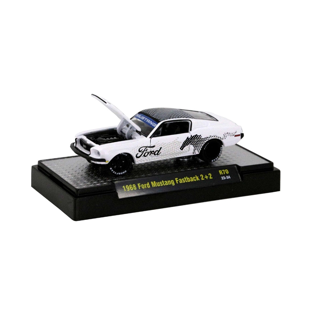1968 Ford Mustang Fastback 2+2 - White (Display Base)