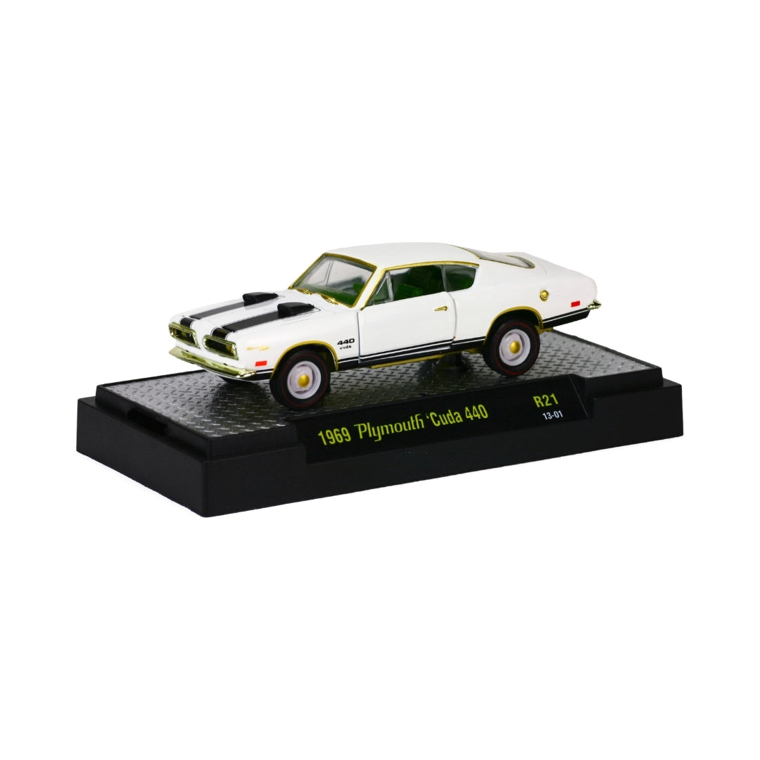 1969 Plymouth Cuda 440 – White & Green Stripe (Chase, Box Packaging)