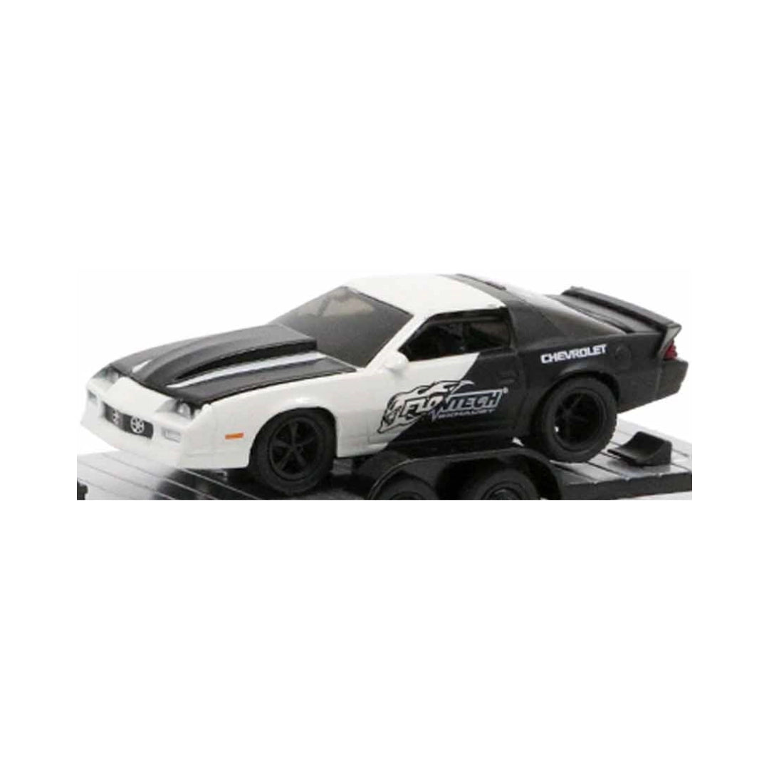 Chevrolet Camaro IROC-Z White Black Graphics