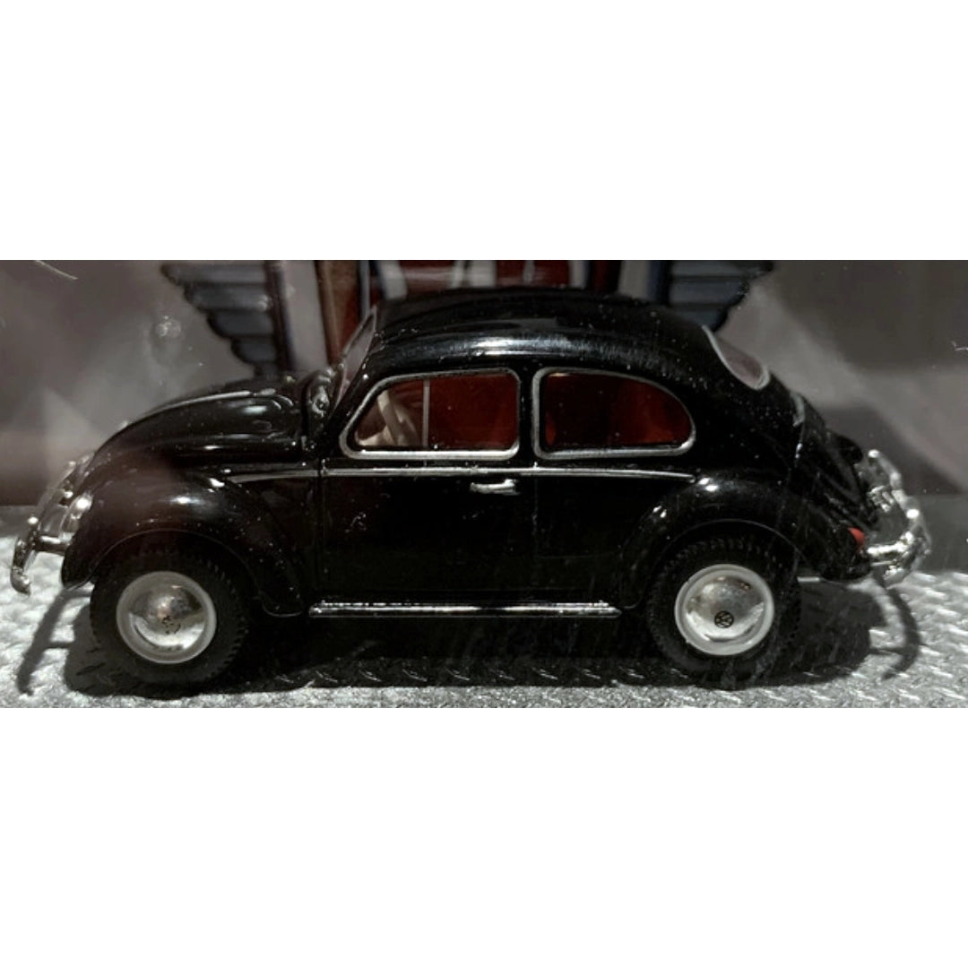 Volkswagen Beetle - Black/Red Two-Tone (Auto-Thentics Volkswagen)