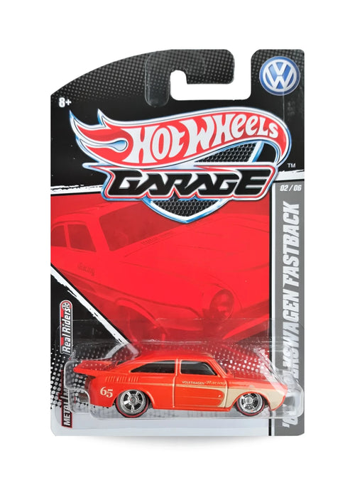 Hot Wheels Volkswagen Garage 2011 '65 Volkswagen Fastback 1:64 – Metallic Orange