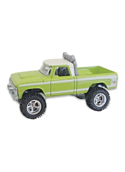 Hot Wheels Mopar Garage 2011 Dodge '70 Dodge Power Wagon 1:64 – Green