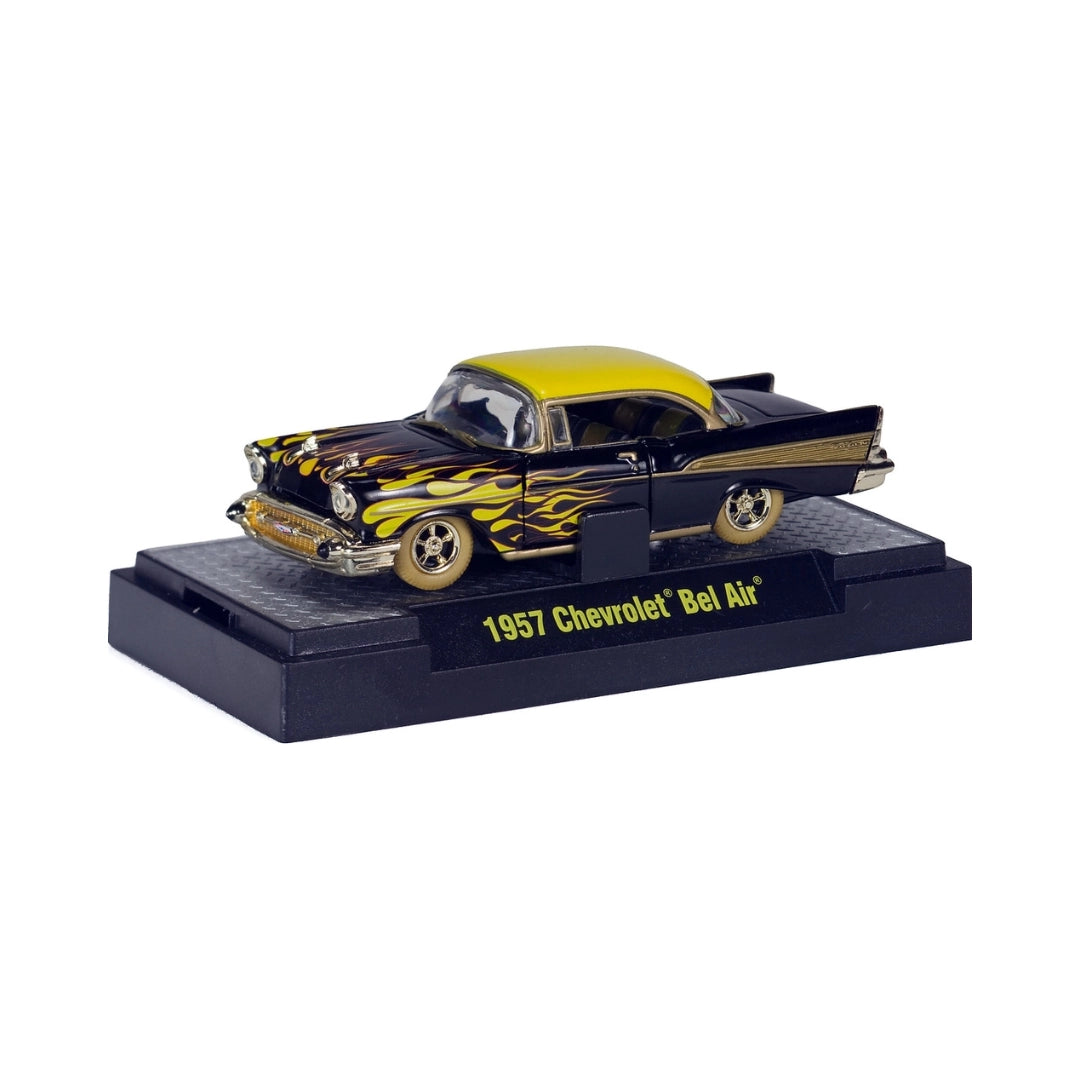 1957 Chevrolet Bel Air - Black & Yellow Flames (Super Chase, Auto-Thentics Release S05)