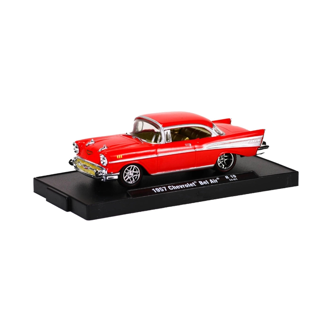 1957 Chevrolet Bel Air - Red/White (Auto-Drivers Blister Card)