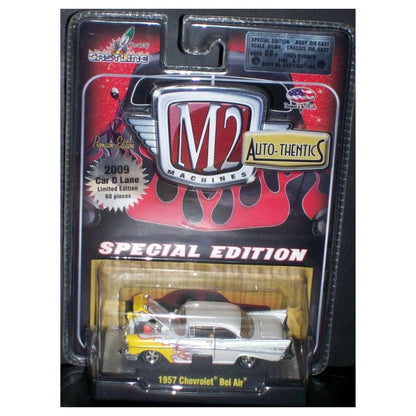 1957 Chevrolet Bel Air - Silver & Yellow Flames (Super Chase, Auto-Thentics Release S04)