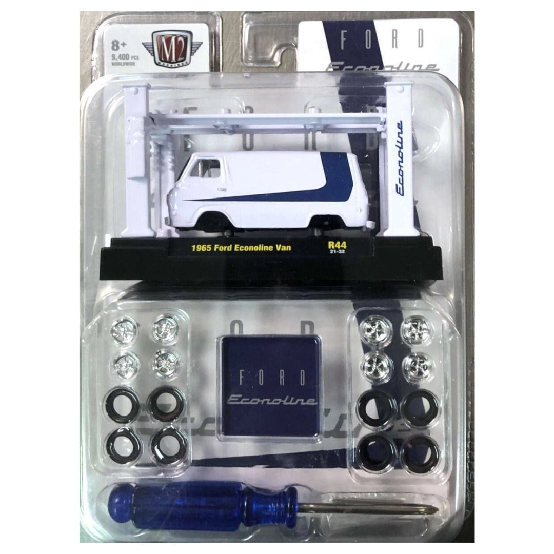 1965 Ford Econoline Van - Light Purple/Blue (Model Kit)