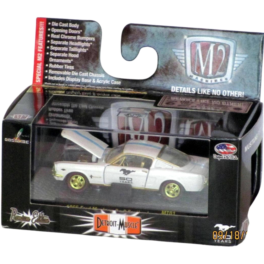 1965 Ford Mustang 2+2 Fastback - White with Gold Chrome (Chase)