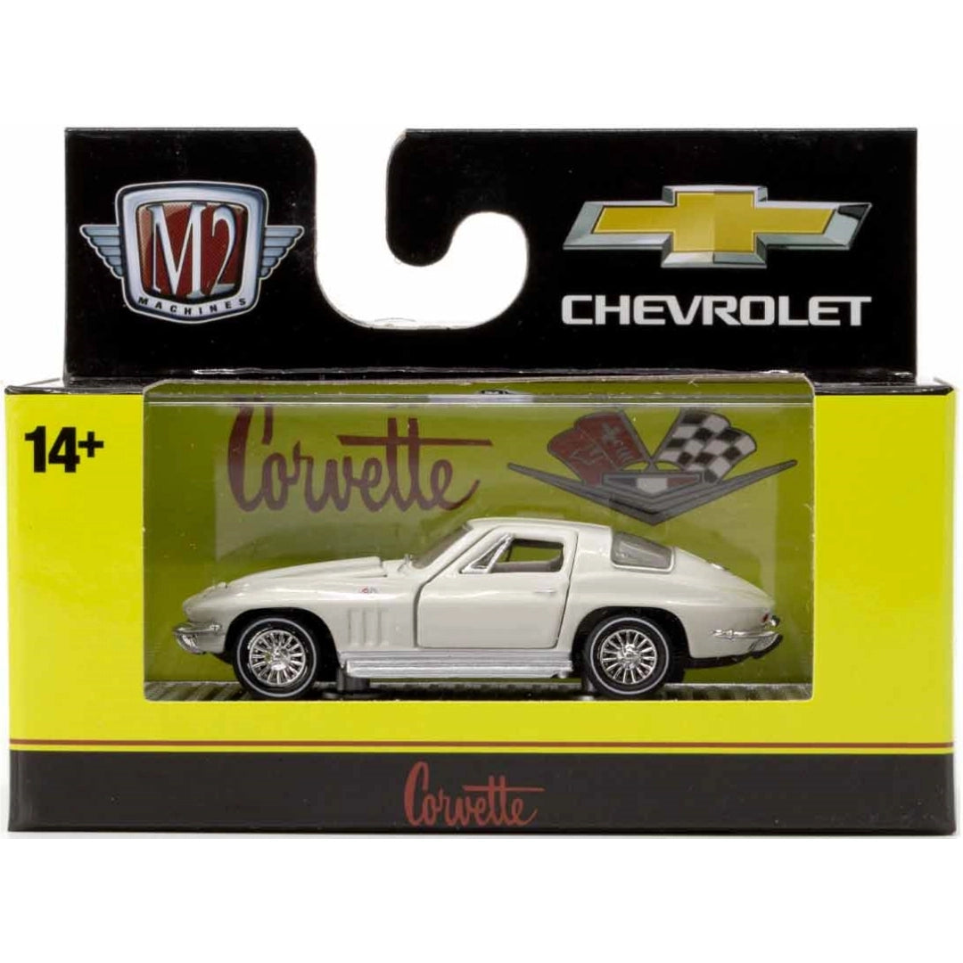 1966 Chevrolet Corvette 327 – White (Wire-Spoke Rims)