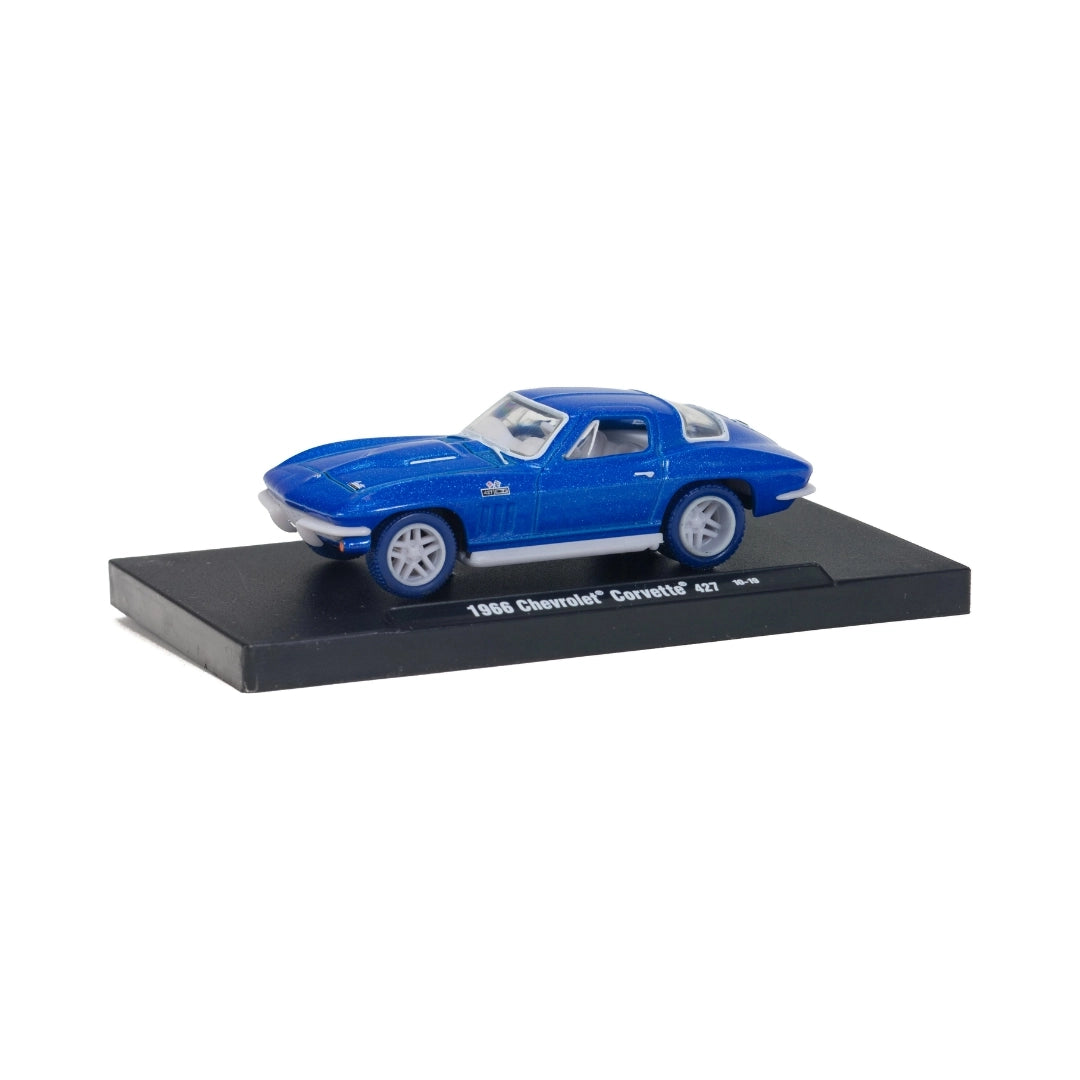 1966 Chevrolet Corvette 427 – Blue (Chrome Rims, Box)