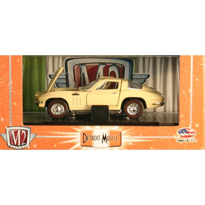1966 Chevrolet Corvette 427 – Cream/Light Yellow (Chrome Wire-Spoke Rims, Box)