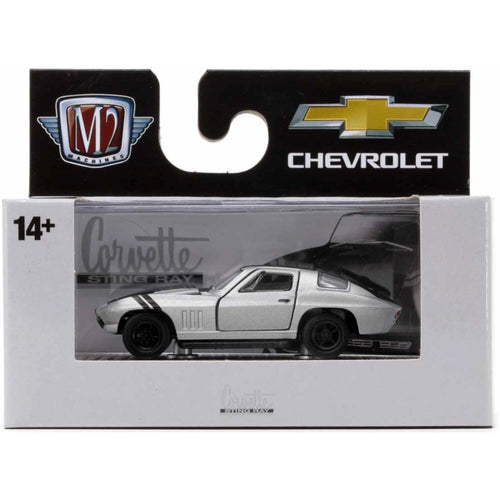 1966 Chevrolet Corvette 427 – White (Black Hood Stripes, Black Rims)