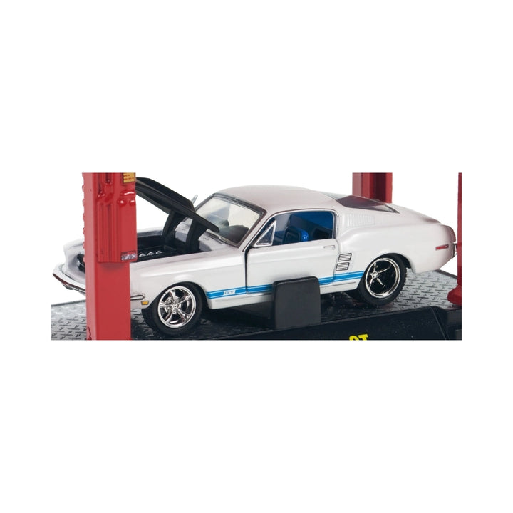 1967 Ford Mustang GT - White (Blue Interior)