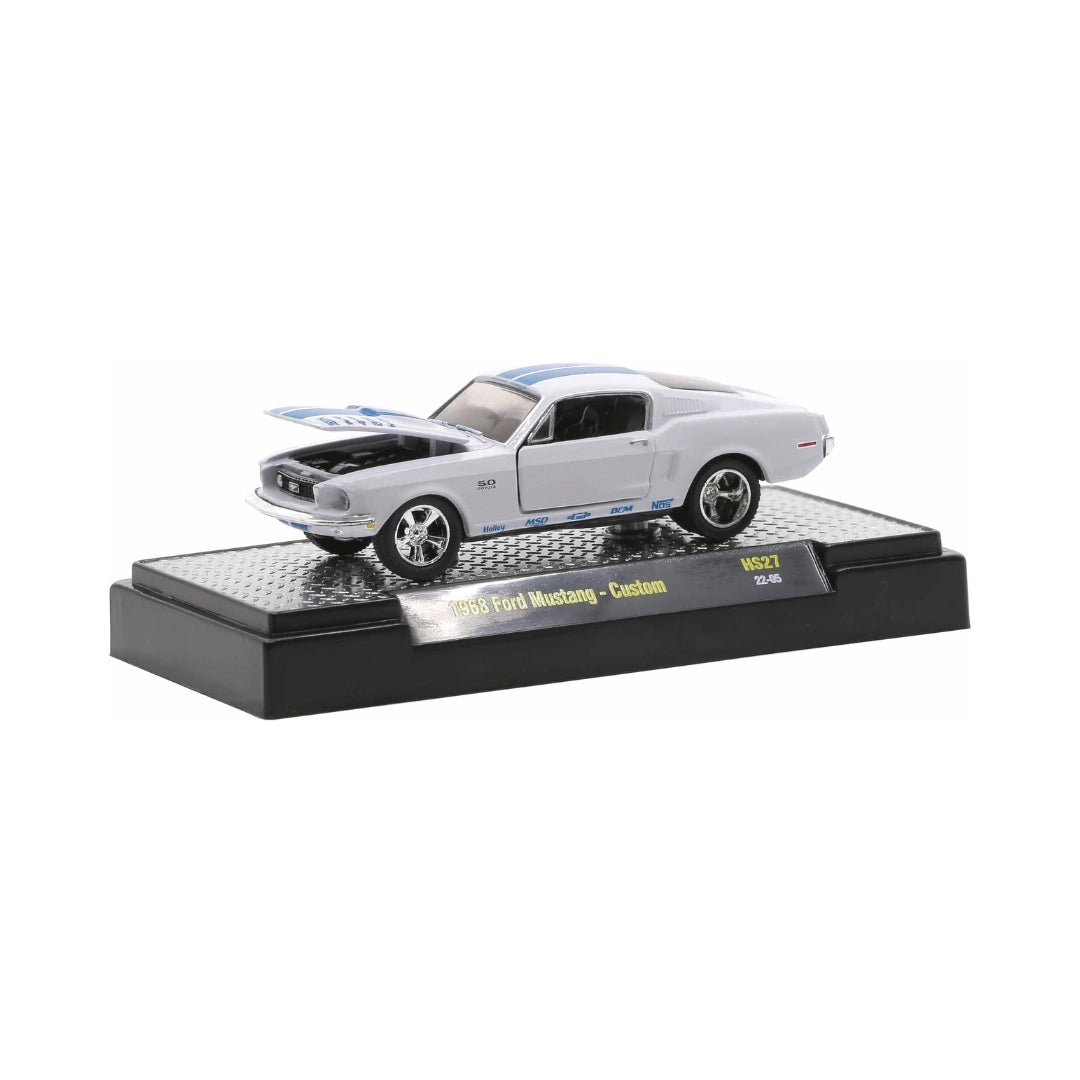 1968 Ford Mustang Custom - White (Silver Chrome Rims)