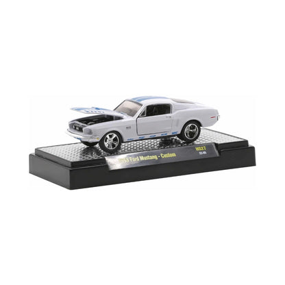 1968 Ford Mustang Custom - White (Silver Chrome Rims)