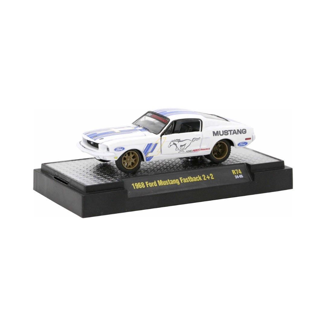 1968 Ford Mustang Fastback 2+2 - White (Display Base)