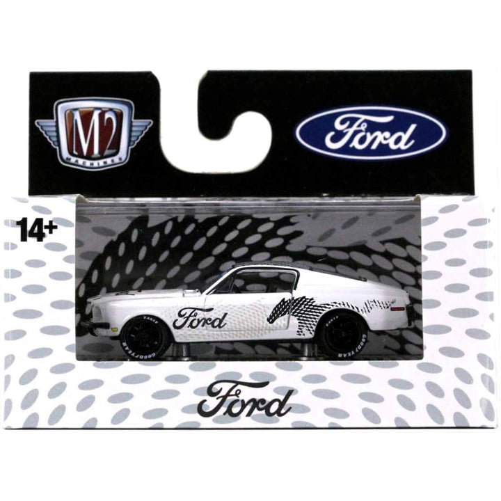 1968 Ford Mustang Fastback 2+2 - White (Display Base)