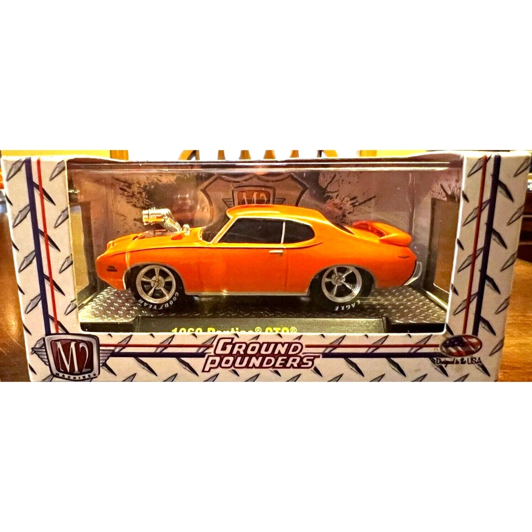 1969 Pontiac GTO - Orange (Box)