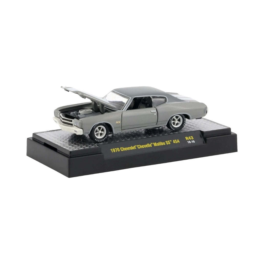 1970 Chevrolet Chevelle Malibu SS 454 - Silver / Black Hood (Detroit-Muscle Release 43 Chase)