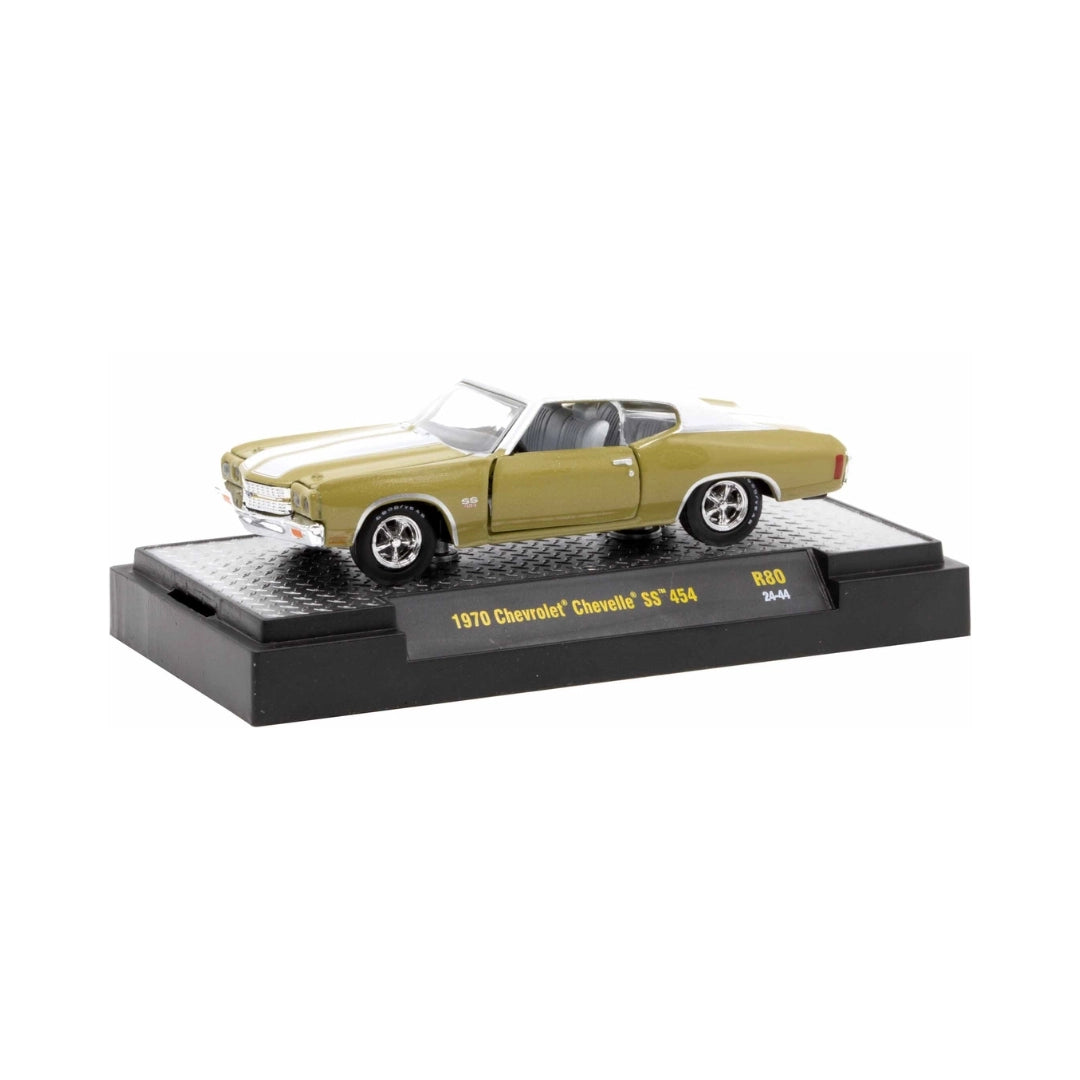 1970 Chevrolet Chevelle SS 454 - Gold (Silver Chrome Details / White Interior / Black Steering Wheel)