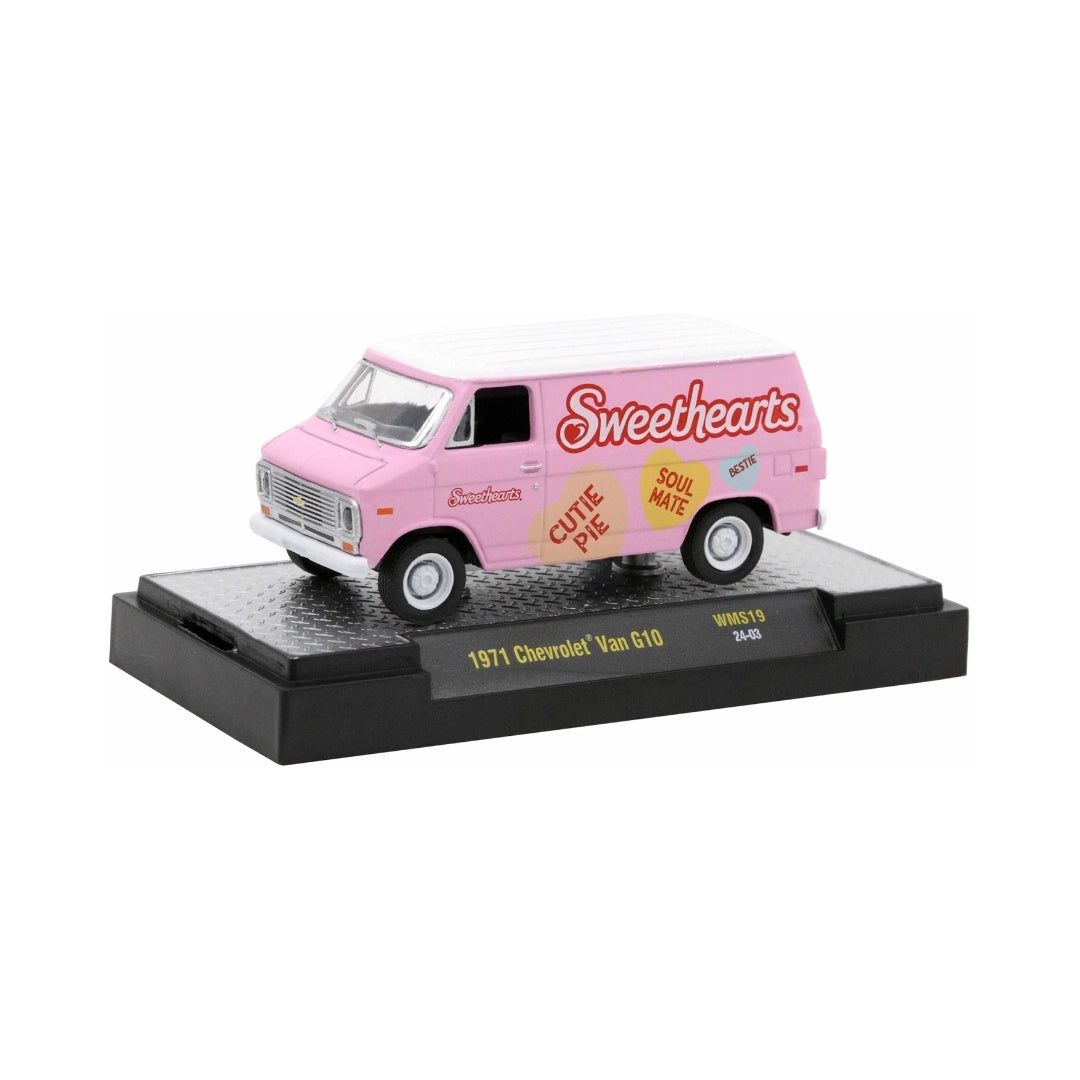 1971 Chevrolet Van G10 - Pink Sweethearts