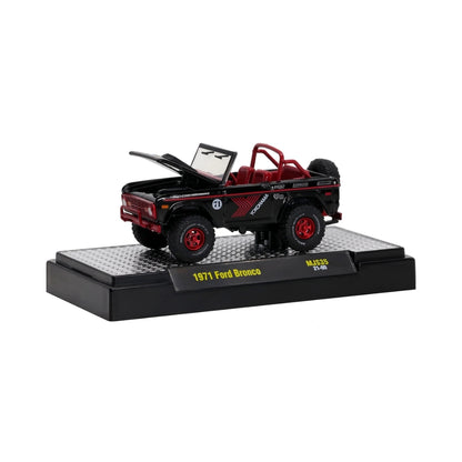 1971 Ford Bronco - Black (Red chrome rims, Roll cage, Chase)