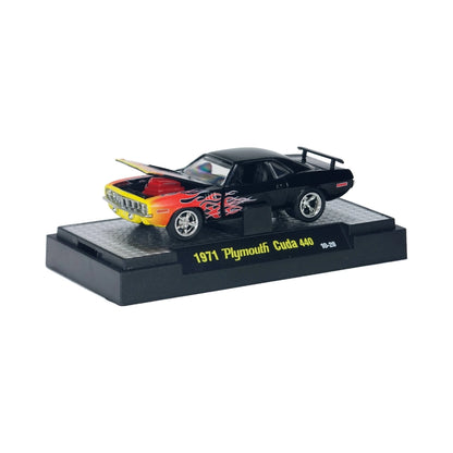 1971 Plymouth Cuda 440 - Black & Orange Flames (Chrome Rims, Yellow Engine) - Box