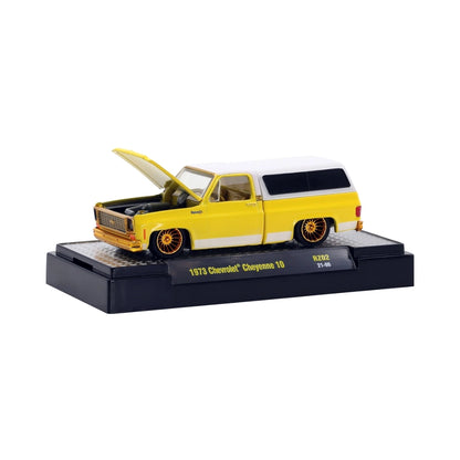 1973 Chevrolet Cheyenne 10 - Yellow Blazer (Silver Chrome Details, Black Interior)