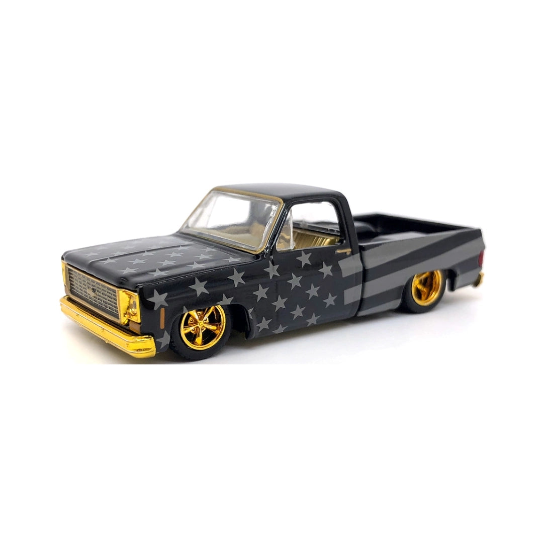 1973 Chevrolet Custom Deluxe 10 - Black with Stars Livery, Gold Chrome Details, Gold Interior & Gold Rims (Chase)