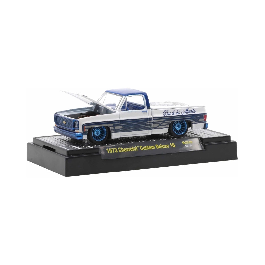 1973 Chevrolet Custom Deluxe 10 - White & Blue (Silver Chrome Details, Black Interior)