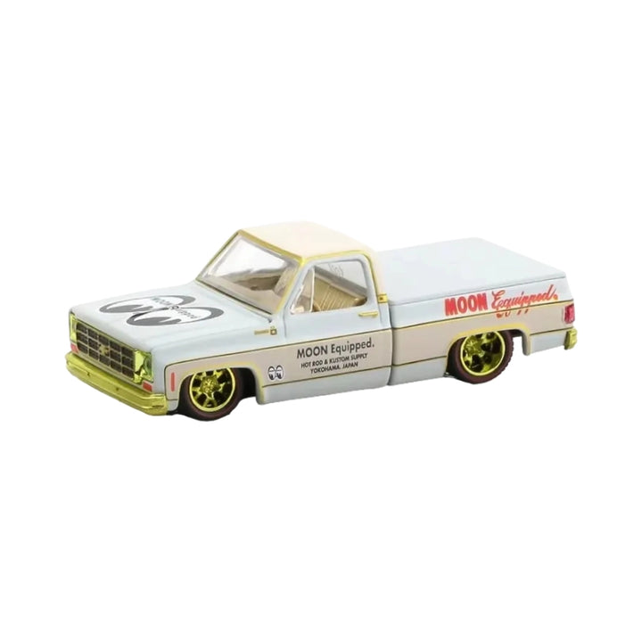 1978 Chevrolet Silverado - White Moon Equipped Livery Chase / Yellow Chrome Details, Gold Interior