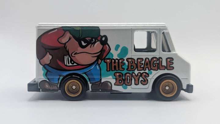 Rakeri Custom The Beagle Boys Combat Ambulance