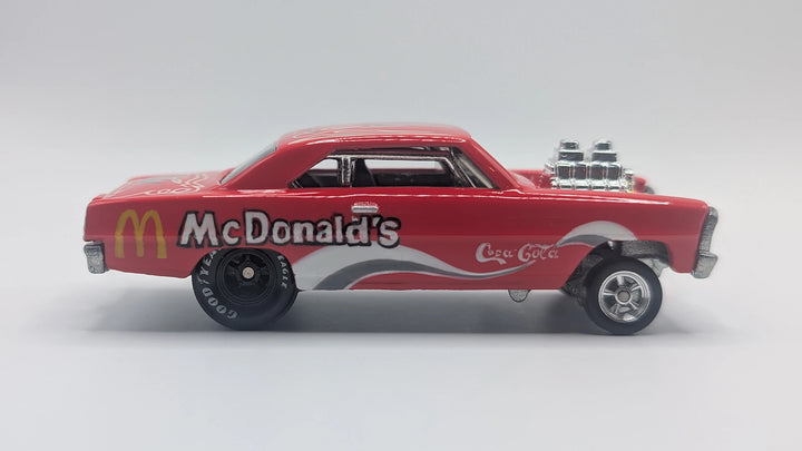 Rakeri Custom Mc Donalds 66 Chevy Super Nova
