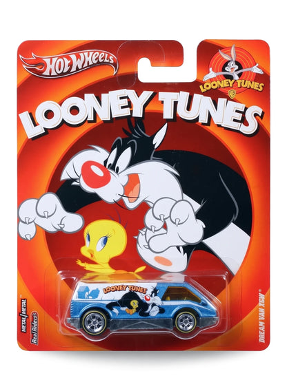Hot Wheels Pop Culture 2013 Looney Tunes Dream Van XGW 1:64 scale diecast van mint on its original Sylvester and Tweety Bird blister card.