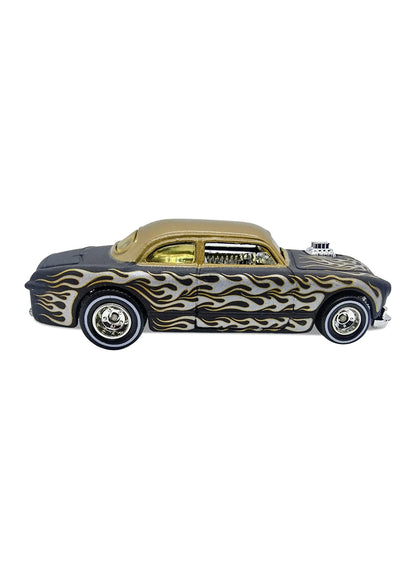 Hot Wheels Garage 2010 Ford Shoe Box 1:64 – Matte Black