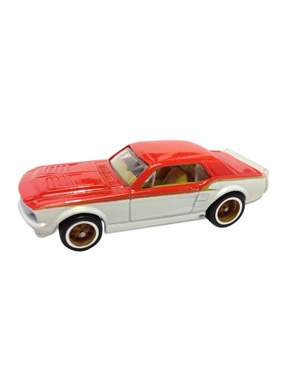 Hot Wheels Ford Garage 2011 Ford Custom '67 Ford Mustang Coupe 1:64 – Red & Pearl White