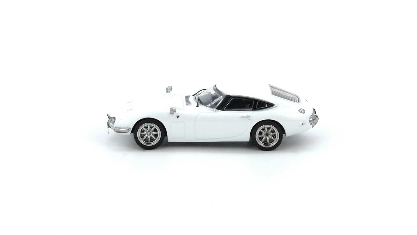 Toyota 2000GT (MF10) Pagasus White
