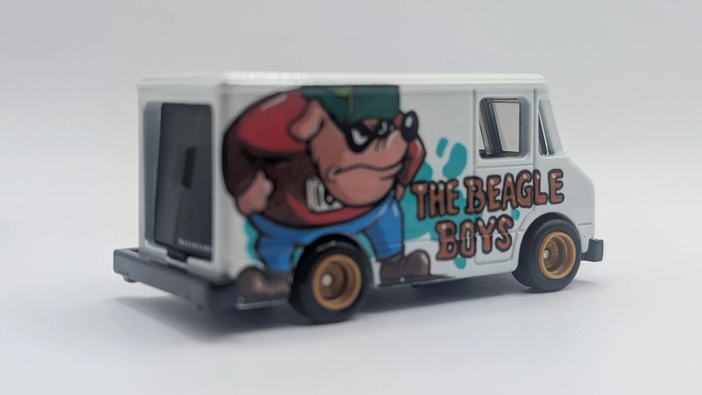 Rakeri Custom The Beagle Boys Combat Ambulance