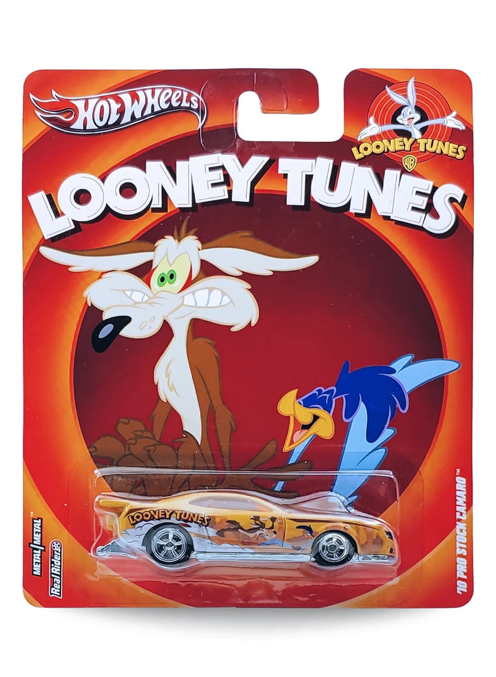 Hot Wheels Pop Culture 2013 Looney Tunes '10 Pro Stock Camaro 1:64 scale diecast car mint on its original Wile E. Coyote and Road Runner blister card.