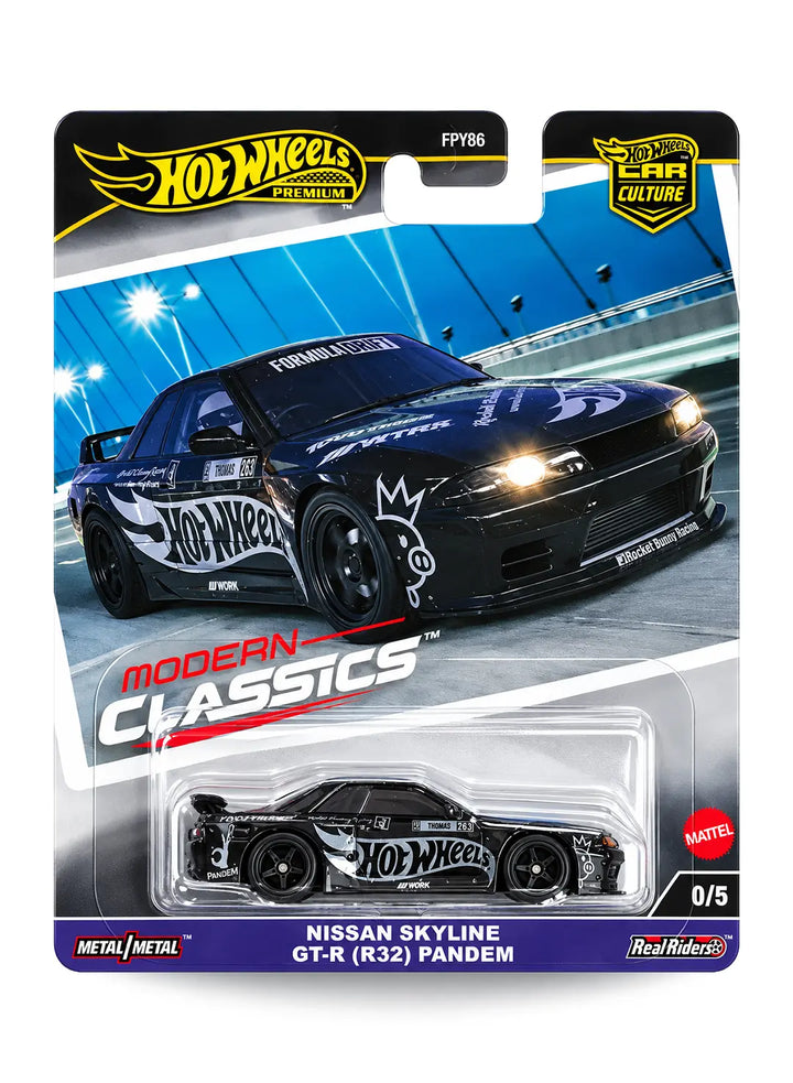 Hot Wheels Car Culture Modern Classics Nissan Skyline GT-R (R32) Pandem Chase 1:64 scale premium diecast car mint on its original highly collectible limited-edition 0/5 variant blister card featuring a stealthy all-black race car theme and custom premium card art layout.