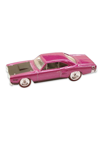 Hot Wheels Mopar Garage 2011 Dodge '69 Dodge Coronet Super Bee 1:64 – Metallic Magenta