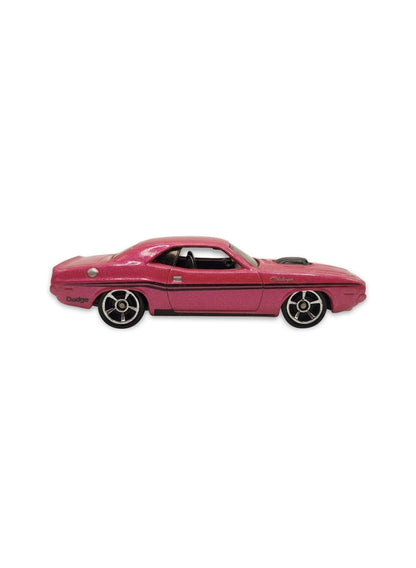 Hot Wheels Garage Series 2016 Dodge '70 Dodge Hemi Challenger 1:64 – Pearl Pink