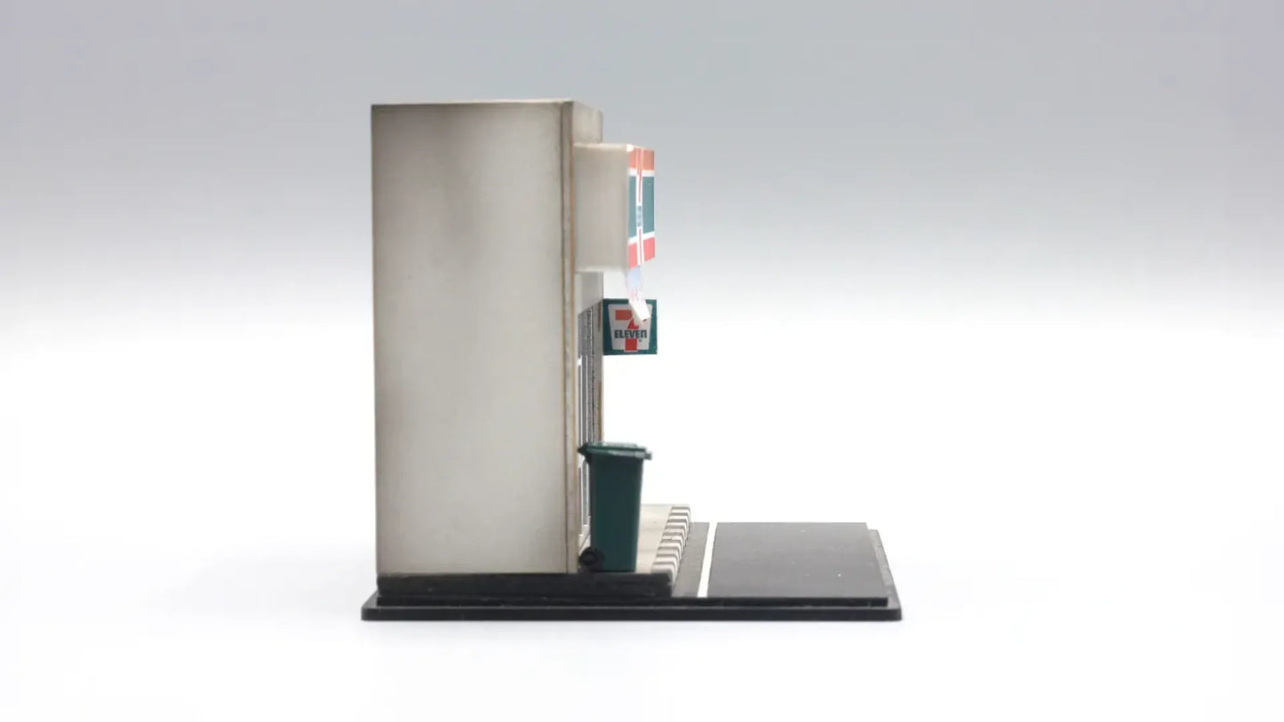 7-Eleven Style Mini Diorama for 1:64 Diecast Cars – Convenience Store Scene