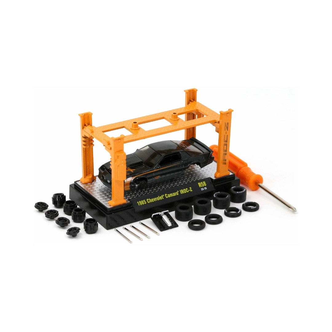 Chevrolet Camaro IROC-Z Black (Model Kit)