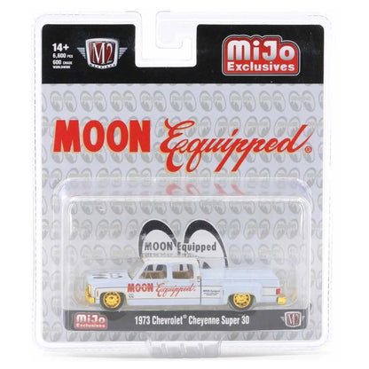 Chevrolet Cheyenne Super 30 - White Moon Equipped (Gold Chrome Details, Brass Interior, Gold Rims, Chase)