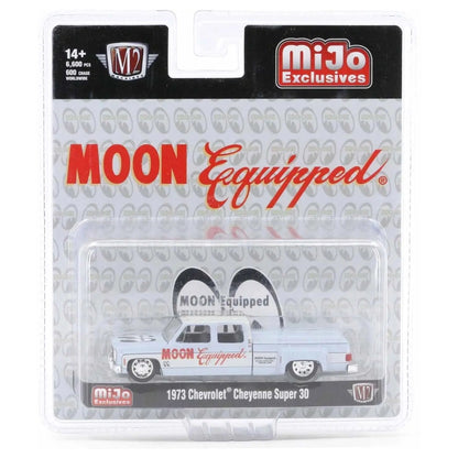 Chevrolet Cheyenne Super 30 - White Moon Equipped (Silver Chrome Details, Black Interior, Silver Rims)