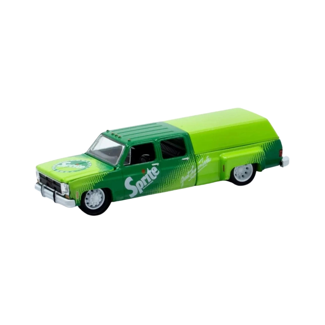 GMC Sierra 3500 - Green Sprite (White Rims & Details, Black Interior)