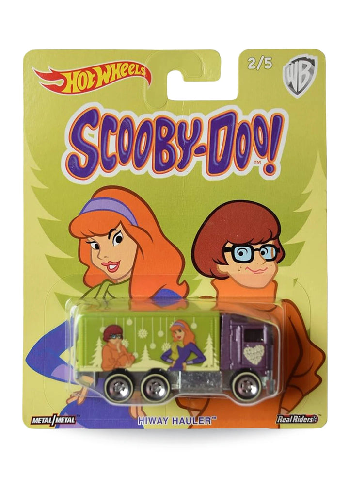 Hot Wheels Pop Culture Scooby-Doo Hiway Hauler 1:64 scale premium diecast box truck mint on its original Daphne and Velma blister card.